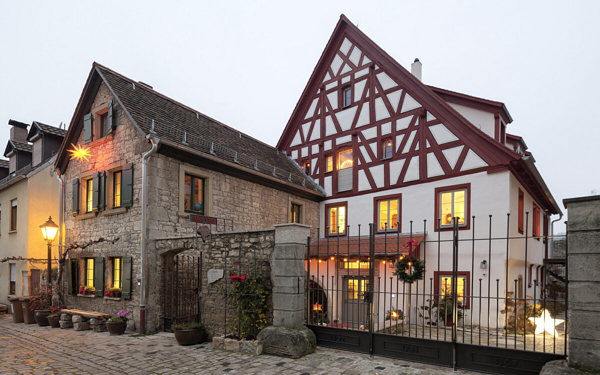 Außenansicht von einem renovierten Haus in Sommerhausen Außenansicht von einem renovierten Haus in Sommerhausen